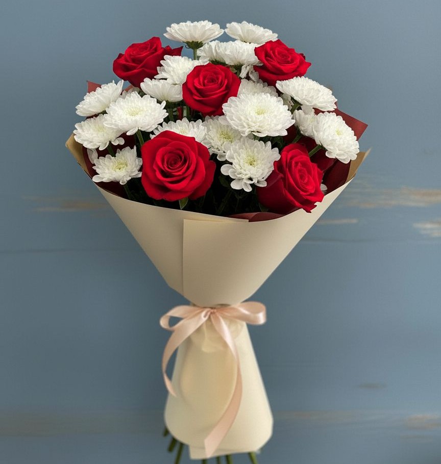 Букет цветов из: Розы и Хризантемы в Нефтеюганске