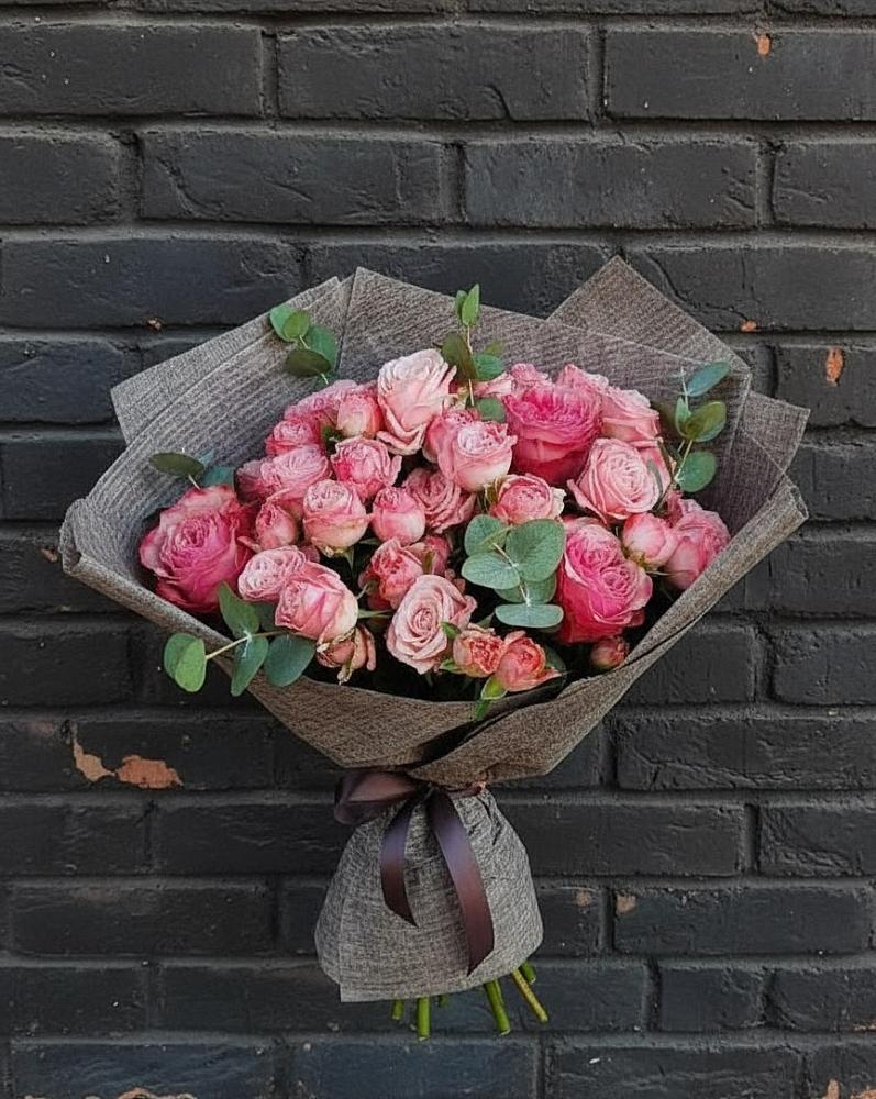 Букет цветов из: Розы в Нефтеюганске