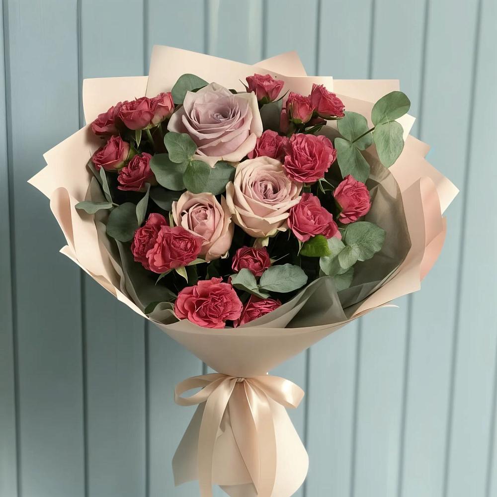 Букет цветов из: Гвоздики и Розы в Нефтеюганске