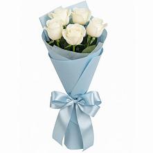 Букет 5 Белых роз Проуд в Нефтеюганске