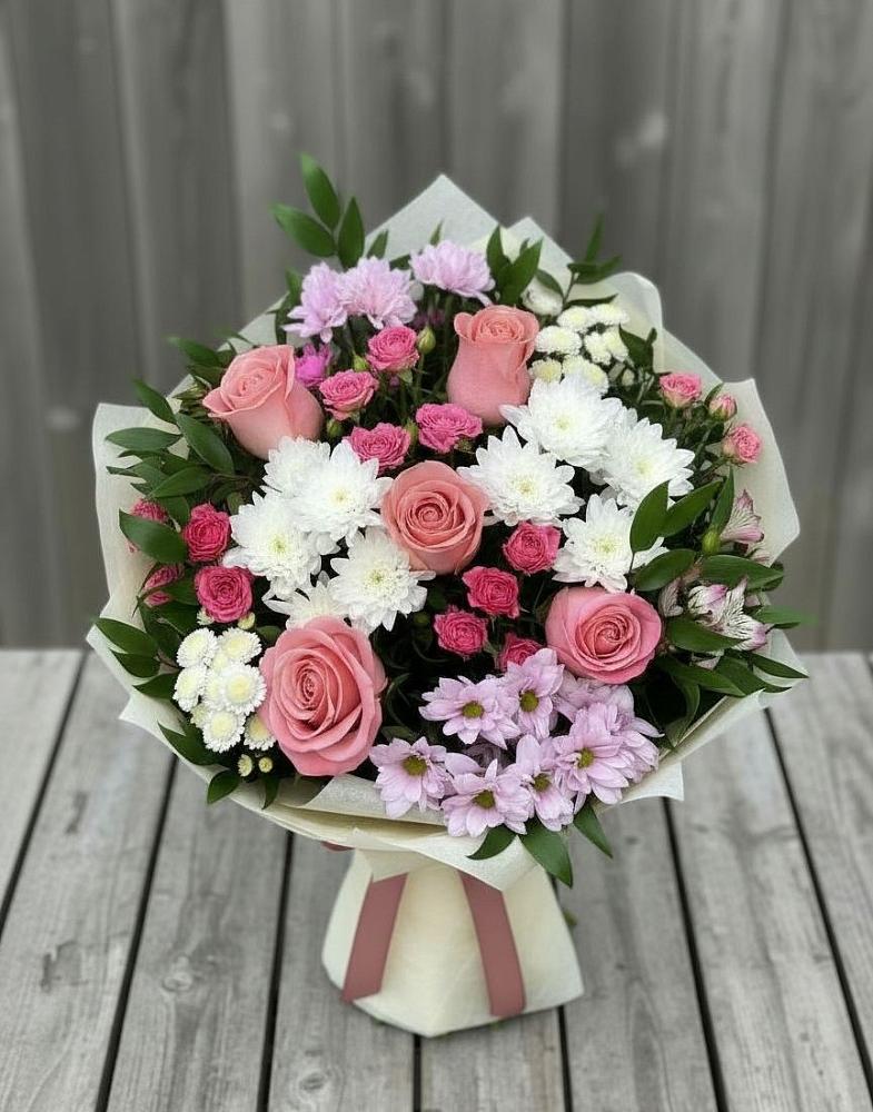 Букет цветов из: Альстромерии, Гвоздики, Розы и Хризантемы в Нефтеюганске