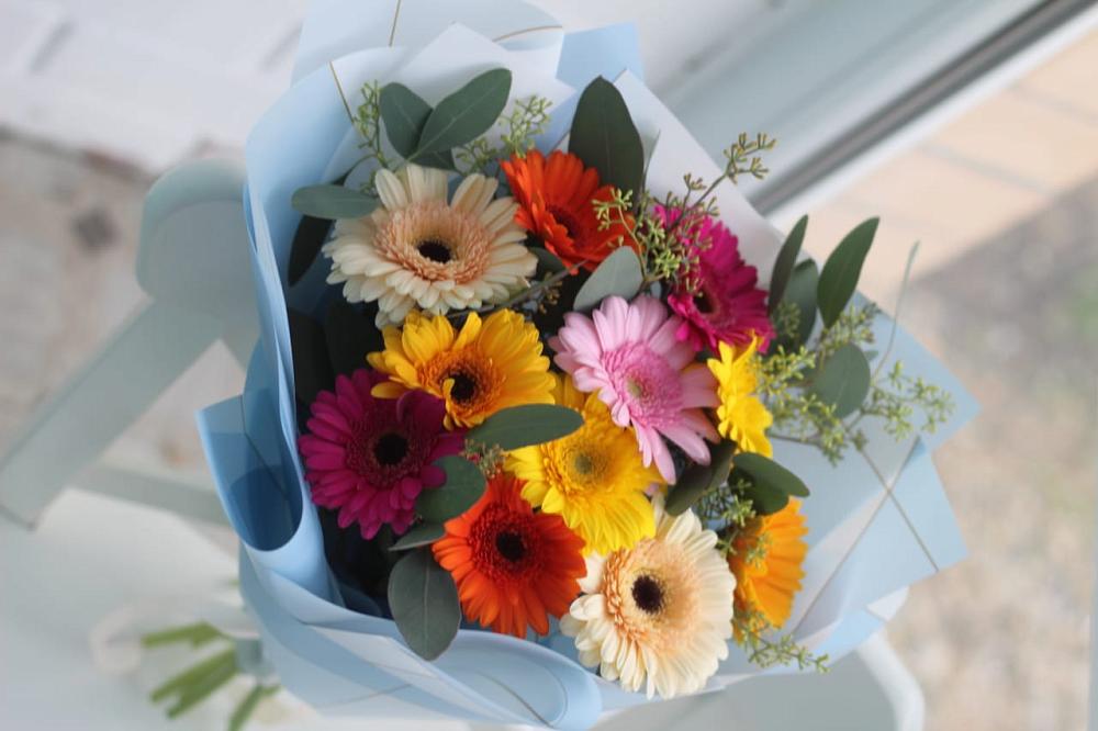 Букет цветов из: Герберы в Нефтеюганске