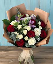 Букет цветов из:  Розы и Альстромерии в Нефтеюганске