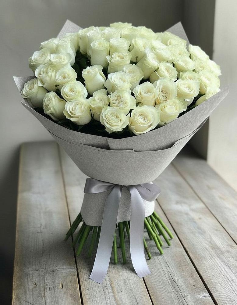 Букет 35 Белых роз в Нефтеюганске