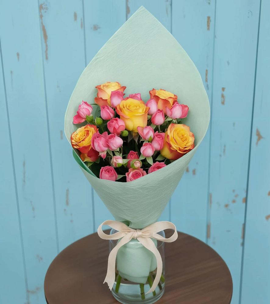 Букет цветов из: Розы в Нефтеюганске