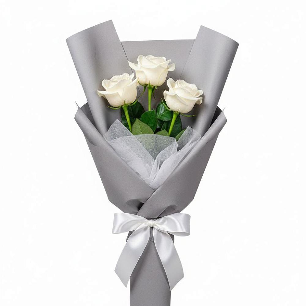 Букет 3 белые розы в Нефтеюганске