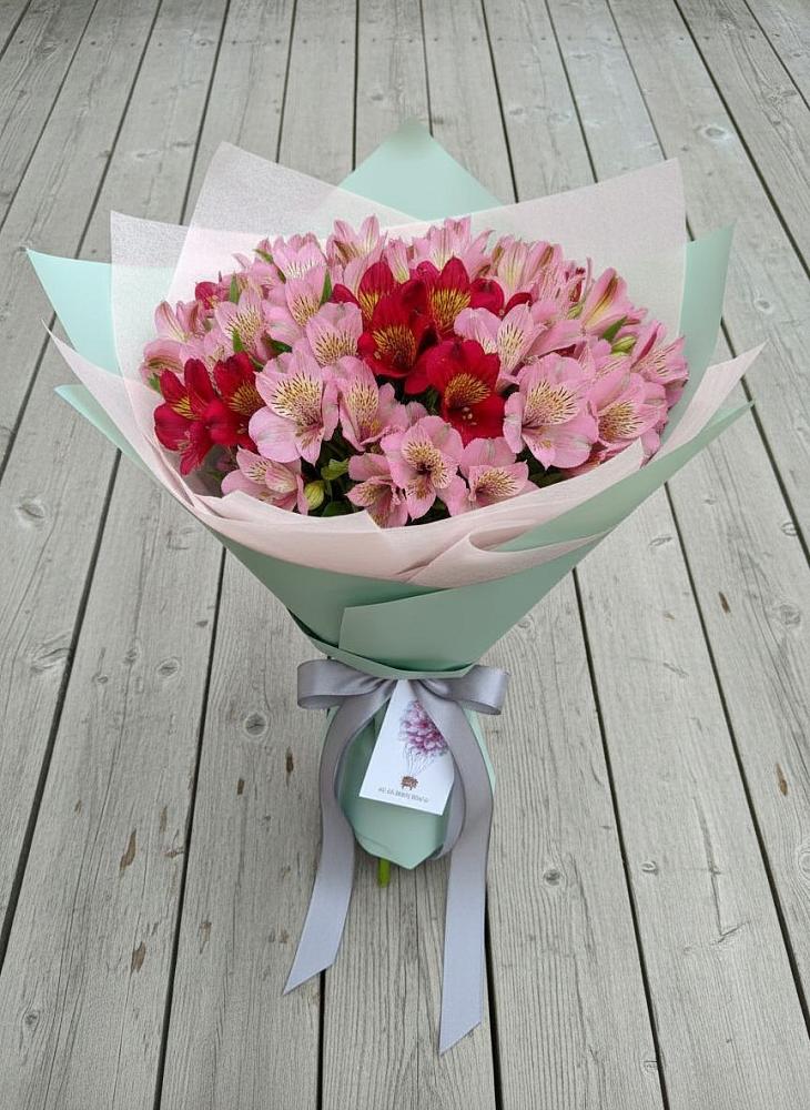 Букет цветов из: Альстромерии в Нефтеюганске