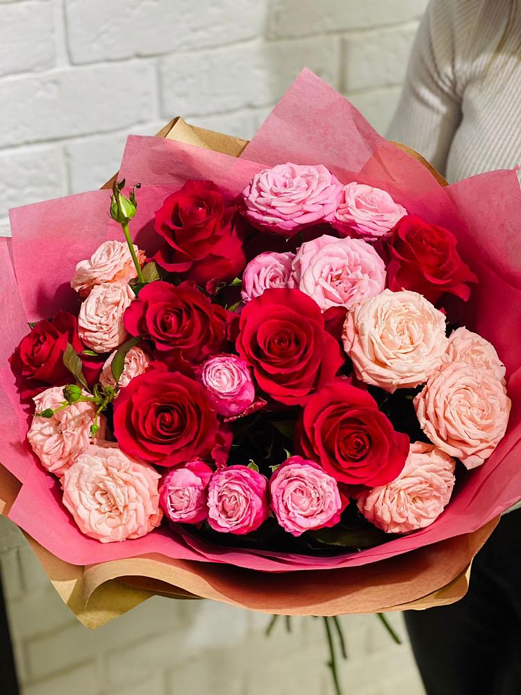 Букет цветов из: Розы в Нефтеюганске