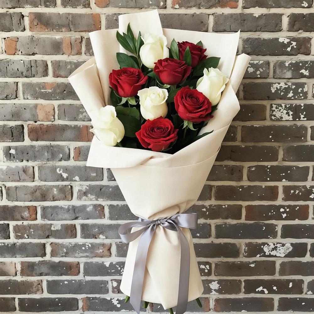 Букет цветов из: Розы в Нефтеюганске