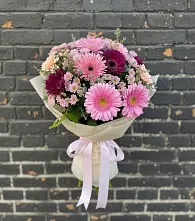 Букет цветов из:  Герберы и Хризантемы в Нефтеюганске