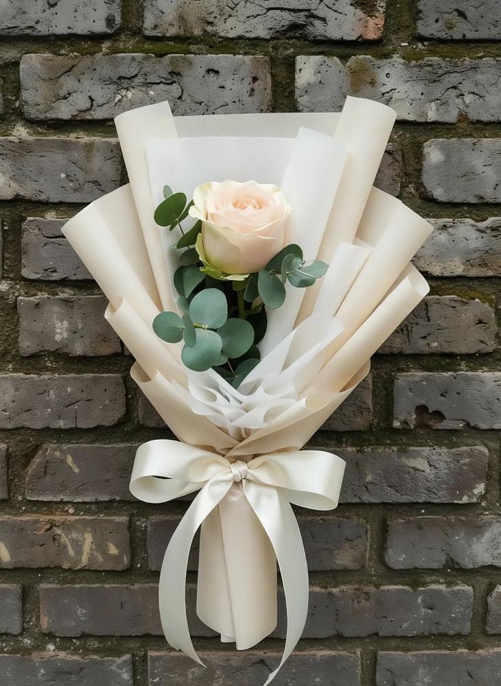 Букет цветов из: Розы в Нефтеюганске