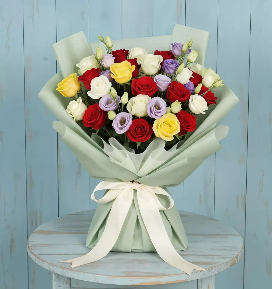 Букет цветов из: Розы в Нефтеюганске