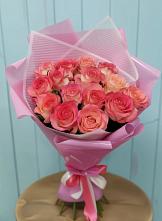 Букет 15 Розовых роз Равель в Нефтеюганске