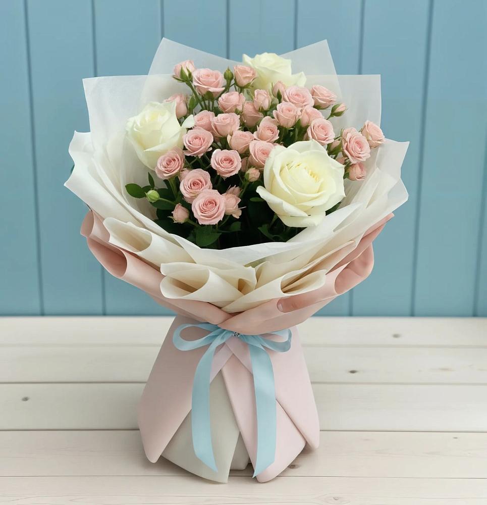 Букет цветов из: Розы в Нефтеюганске