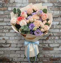 Букет цветов из:  Розы, Лизиантусы и Гвоздики #REPLACE_PRED# Нефтеюганске