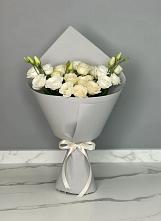 Букет цветов из:  Розы и Лизиантусы #REPLACE_PRED# Нефтеюганске